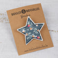 Charger l'image dans la visionneuse de la galerie, Étoile (divers coloris) – broche ou magnet