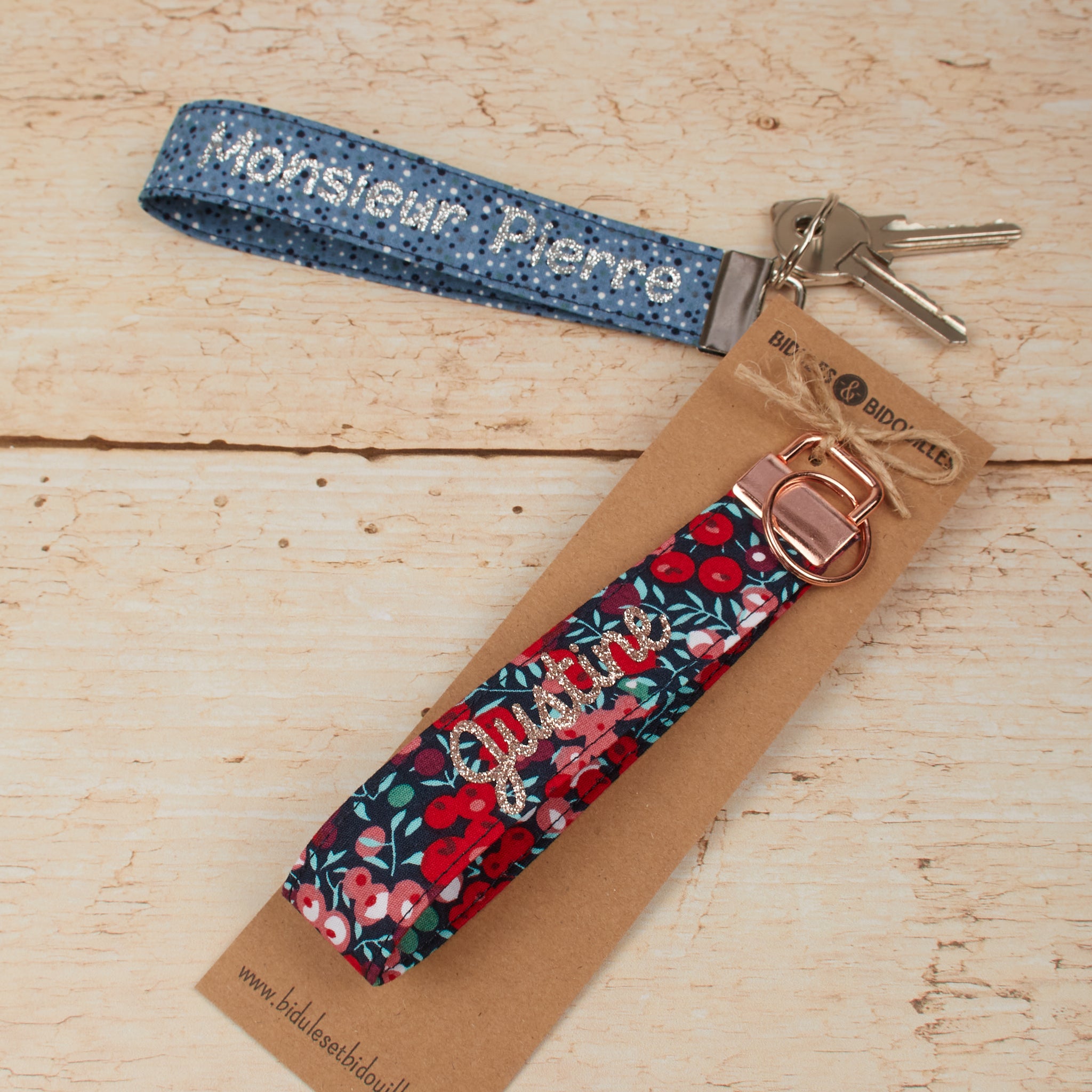 Porte-clé "mains libres" personnalisé (divers coloris)