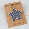Charger l'image dans la visionneuse de la galerie, Étoile (divers coloris) – broche ou magnet