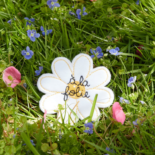 À la folie – broche