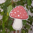 Charger l'image dans la visionneuse de la galerie, Pique-plante champignon (divers coloris)