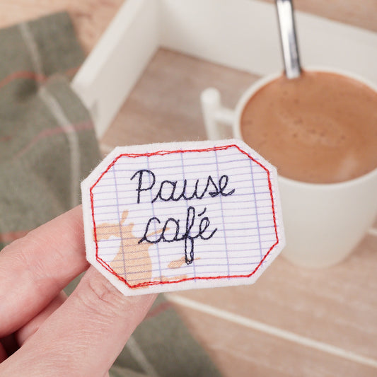Pause café – broche ou magnet