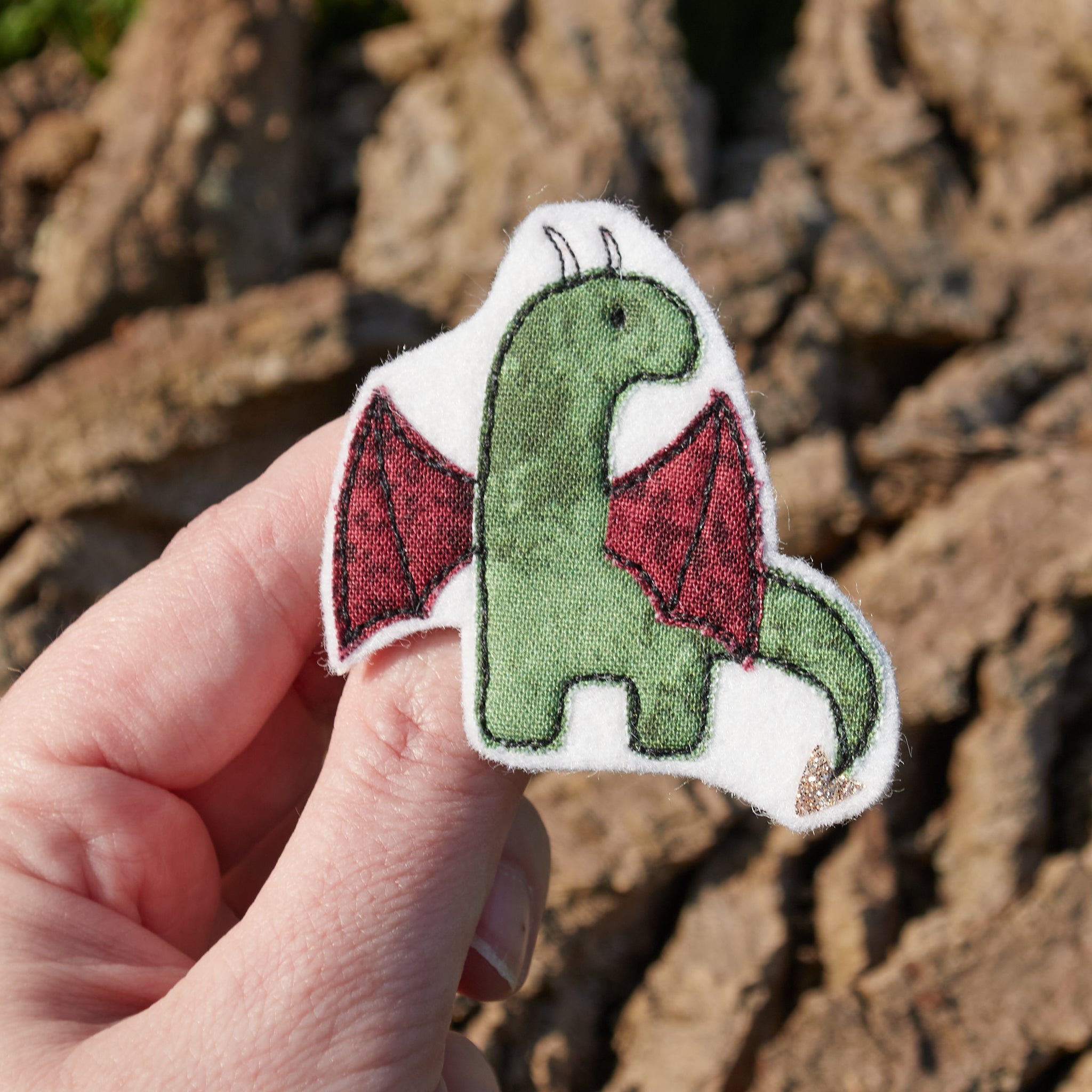 Dragon – broche, magnet ou marque-page