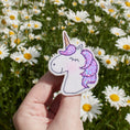 Charger l'image dans la visionneuse de la galerie, Licorne – broche ou magnet

