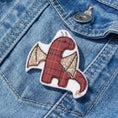Charger l'image dans la visionneuse de la galerie, Dragon – broche, magnet ou marque-page
