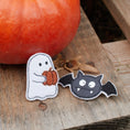 Charger l'image dans la visionneuse de la galerie, Chauve-souris – broche, magnet ou marque-page
