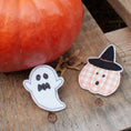 Charger l'image dans la visionneuse de la galerie, Citrouille d'Halloween – broche, magnet ou marque-page
